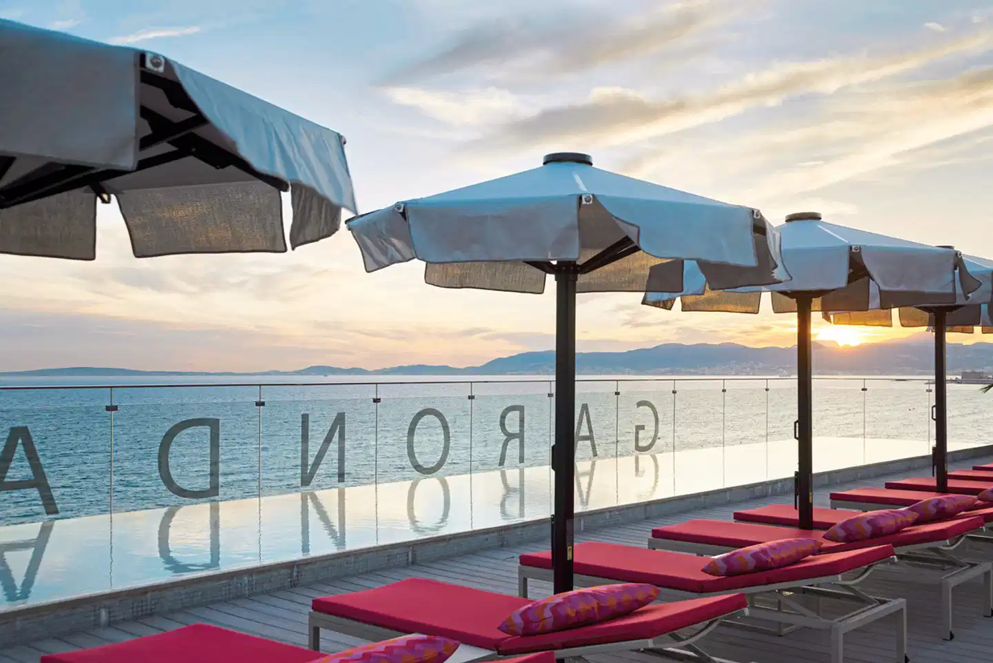 Pure Salt Garonda Terrasse