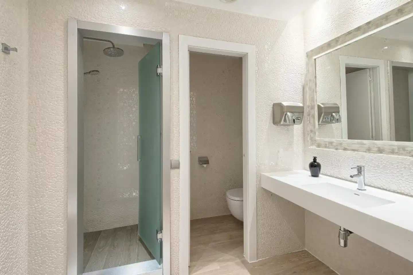 Catalonia Barcelona Plaza Badezimmer