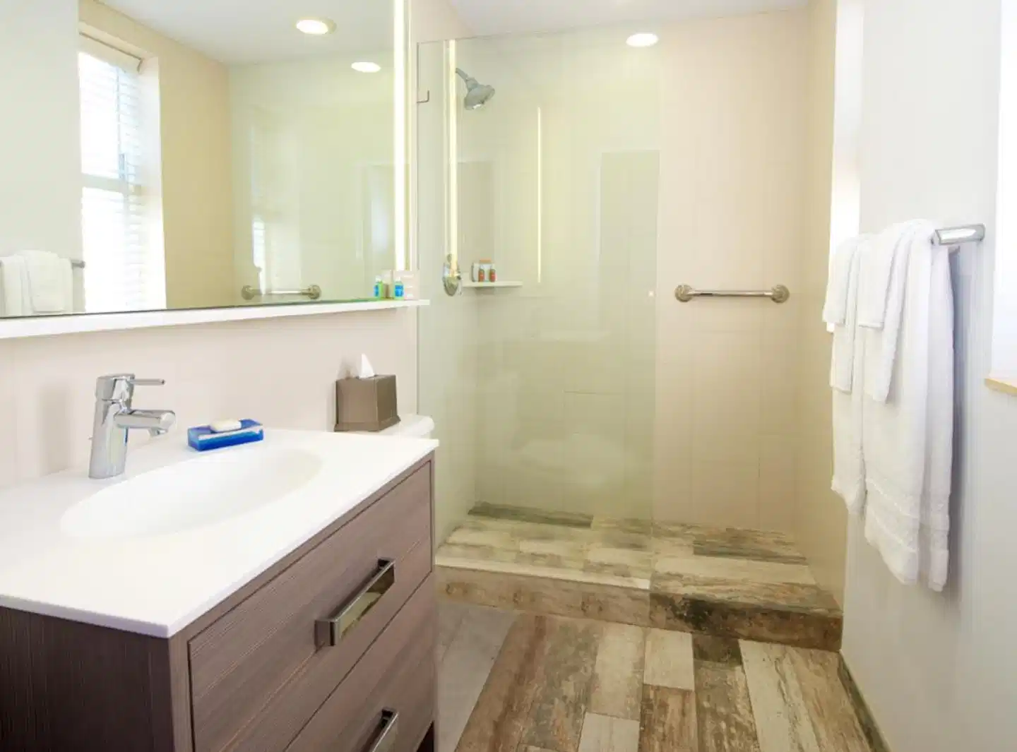 Blue Moon Hotel Badezimmer