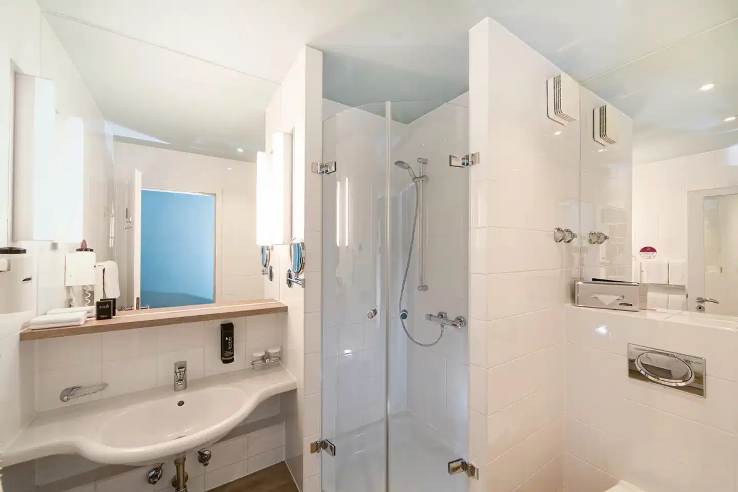 AMERON Hotel ABION Spreebogen Waterside Badezimmer