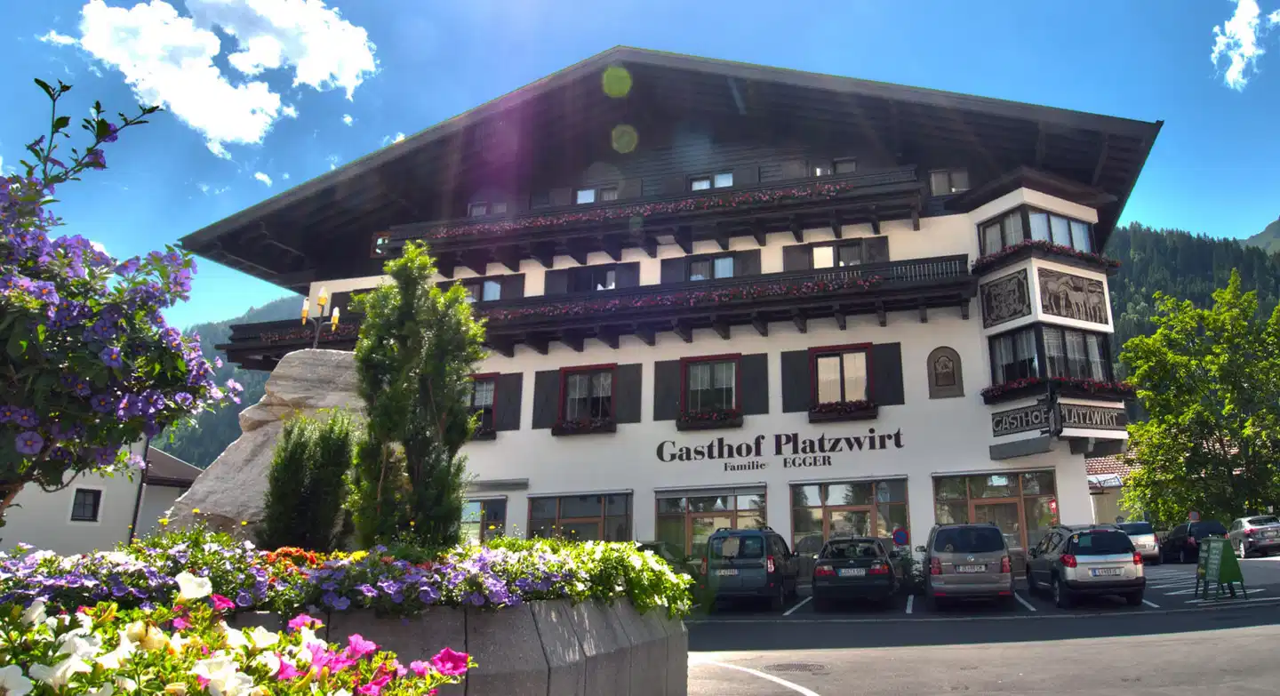 Hotel Restaurant Platzwirt Aussenansicht