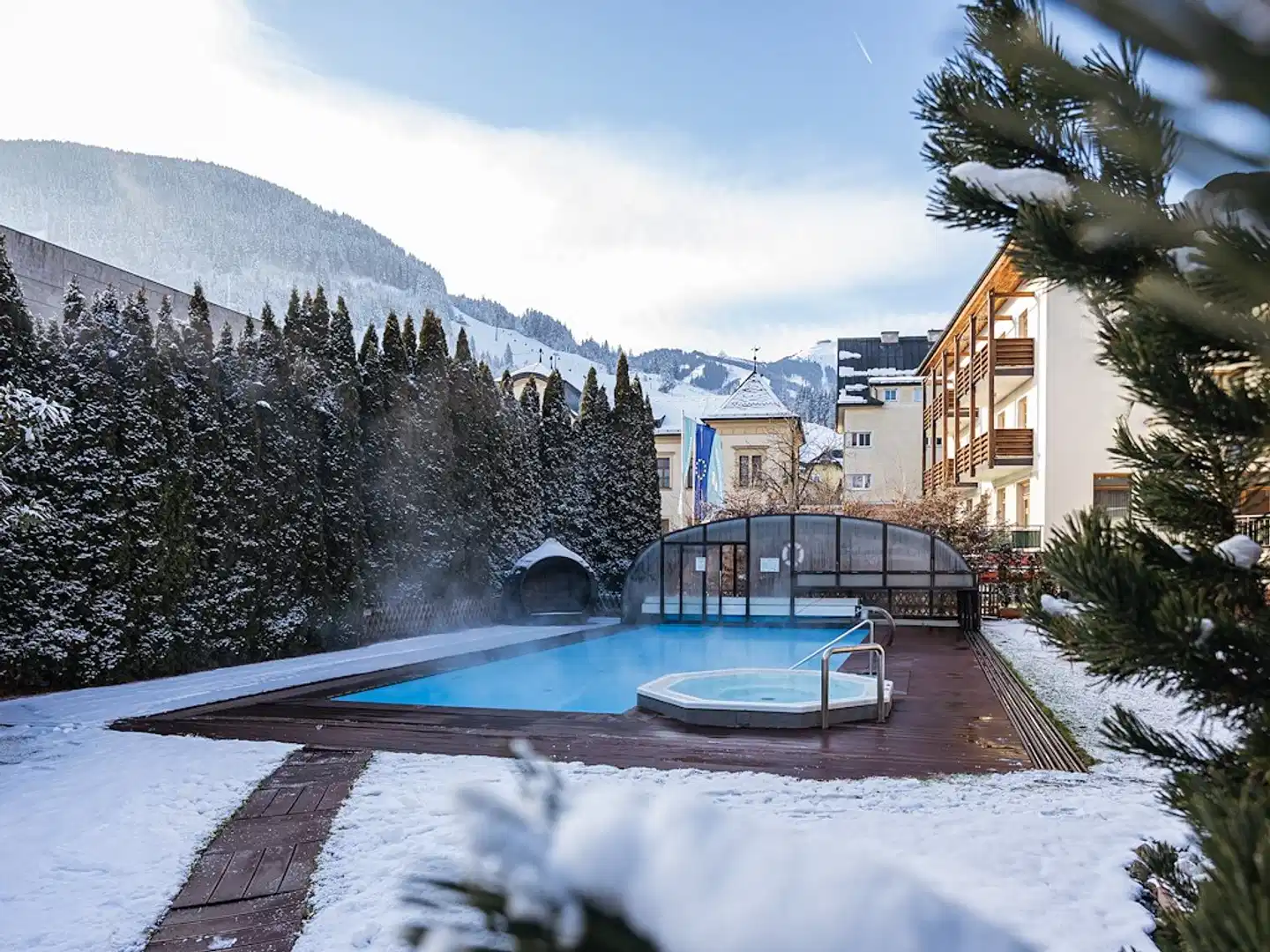 Hotel Neue Post Pool