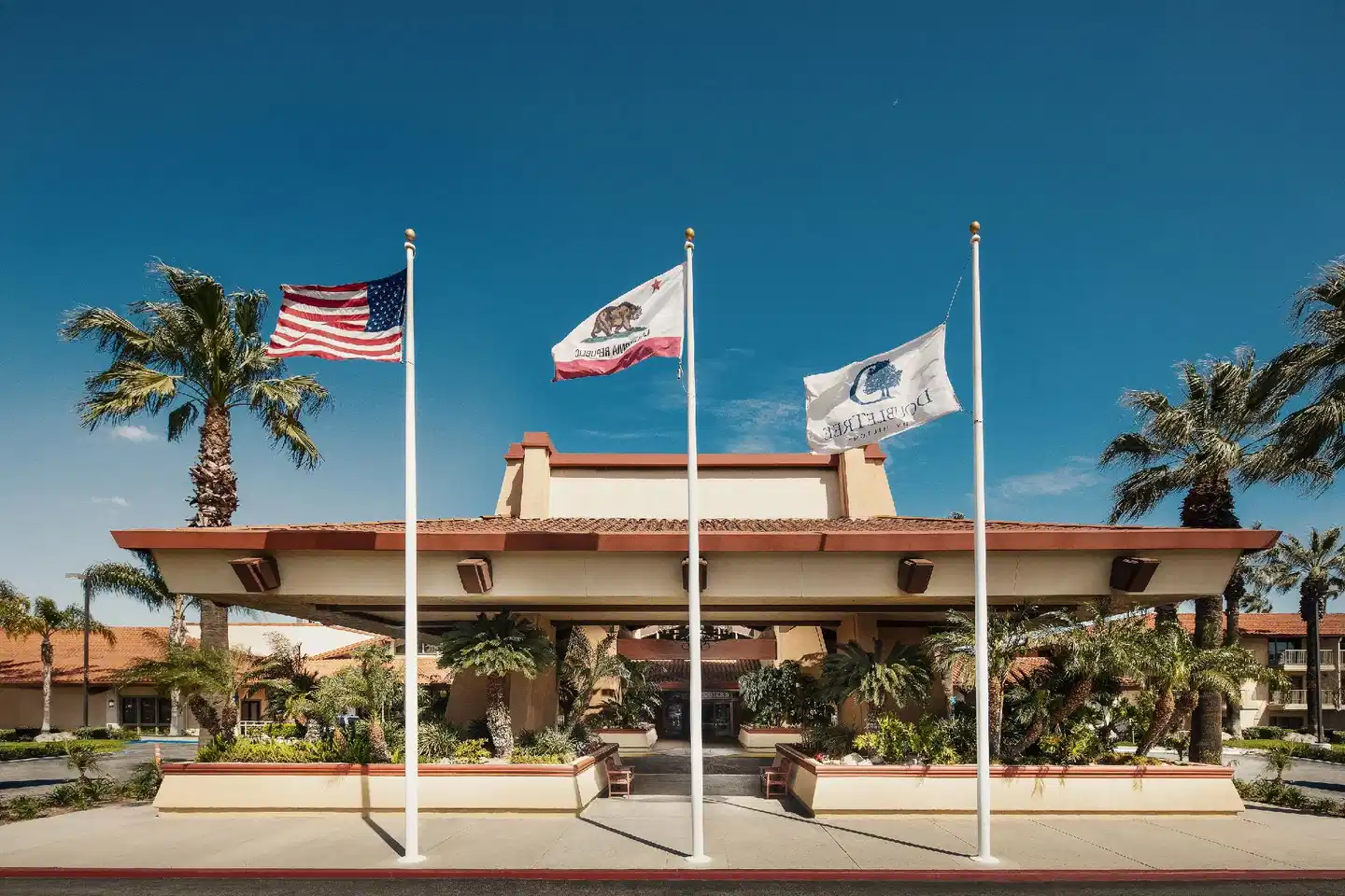 DoubleTree by Hilton Ontario Airport Sport und Entertainment