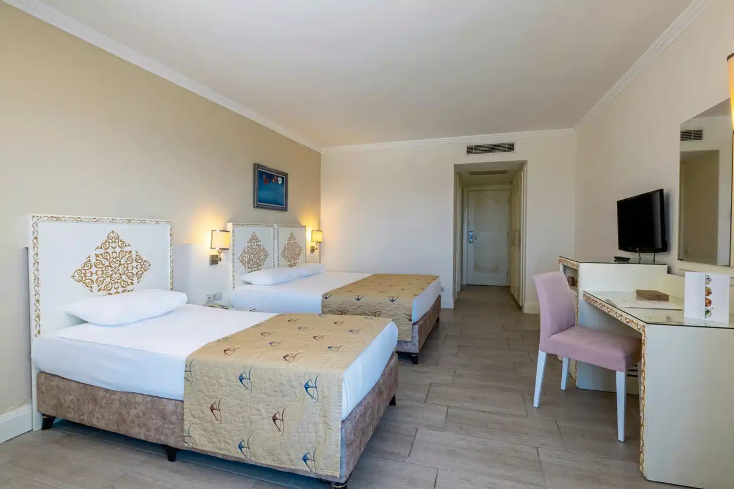 Crystal Admiral Aqua Collection Wohnbeispiel