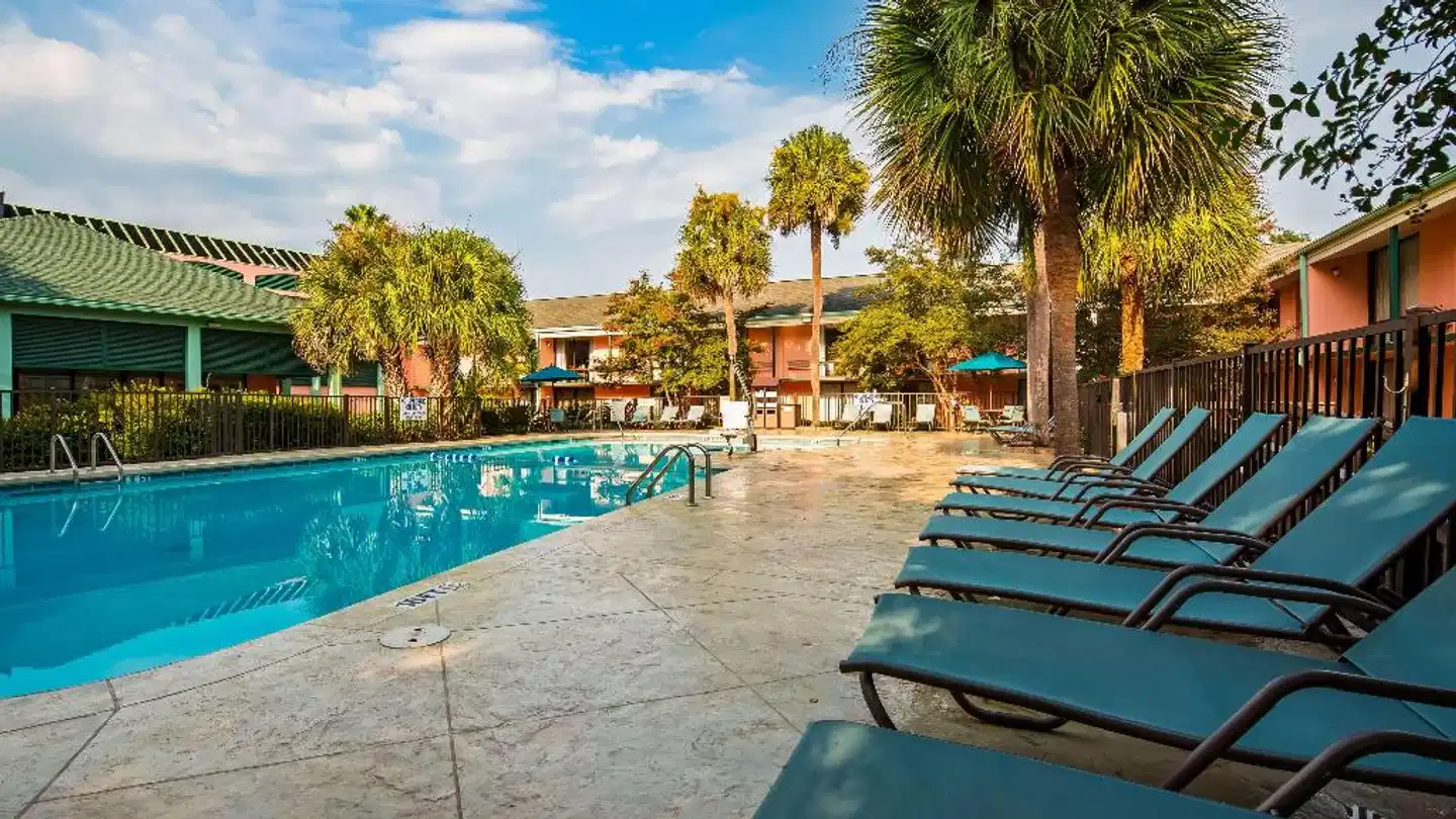 Best Western Charleston Inn Pool