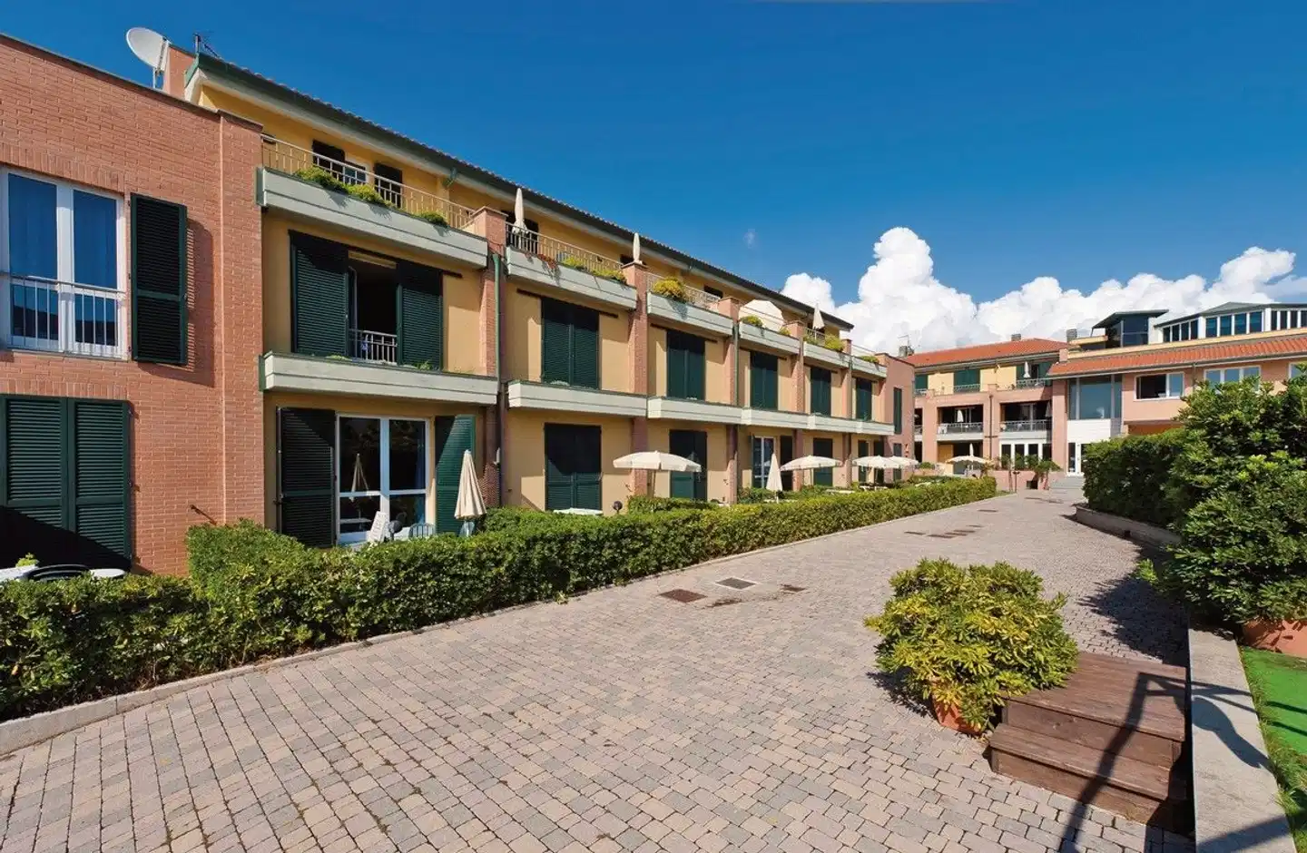 Continental Resort Aussenansicht