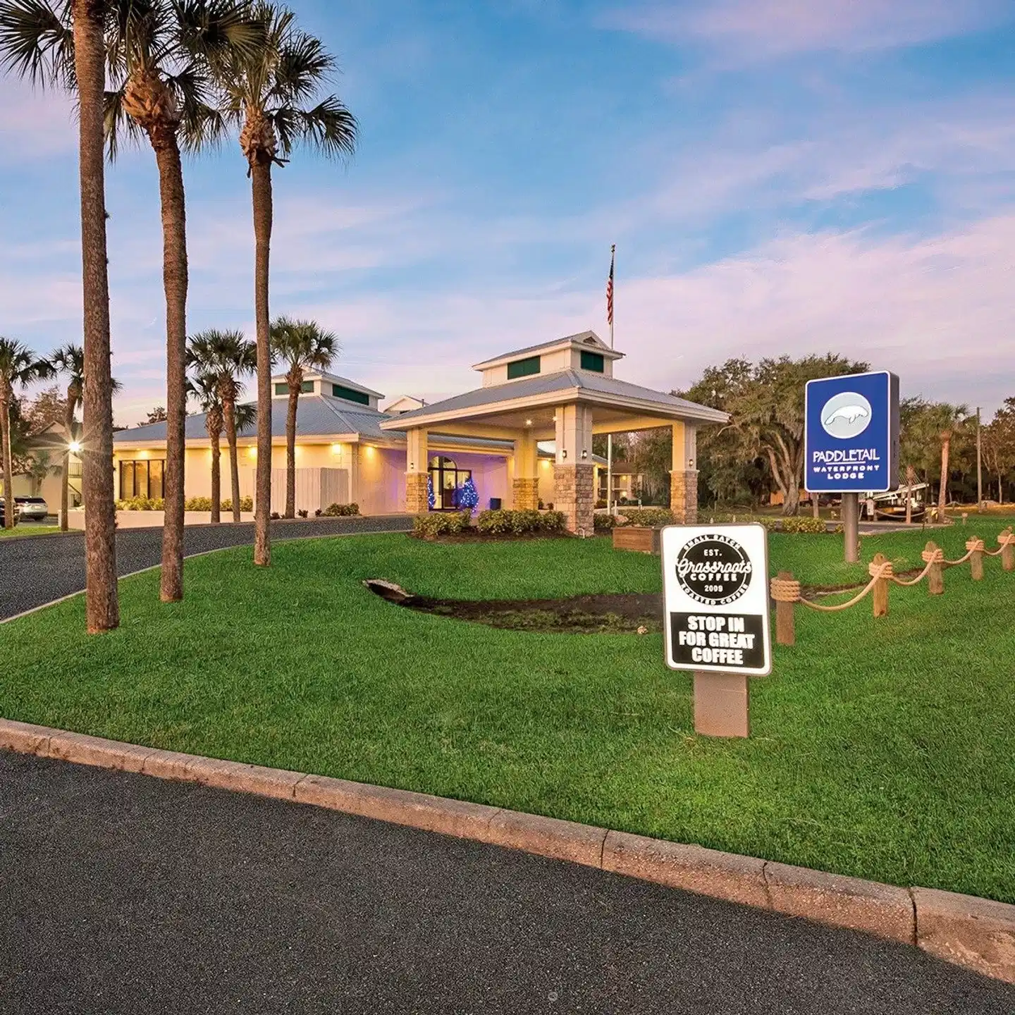 Paddletail Waterfront Lodge Garten