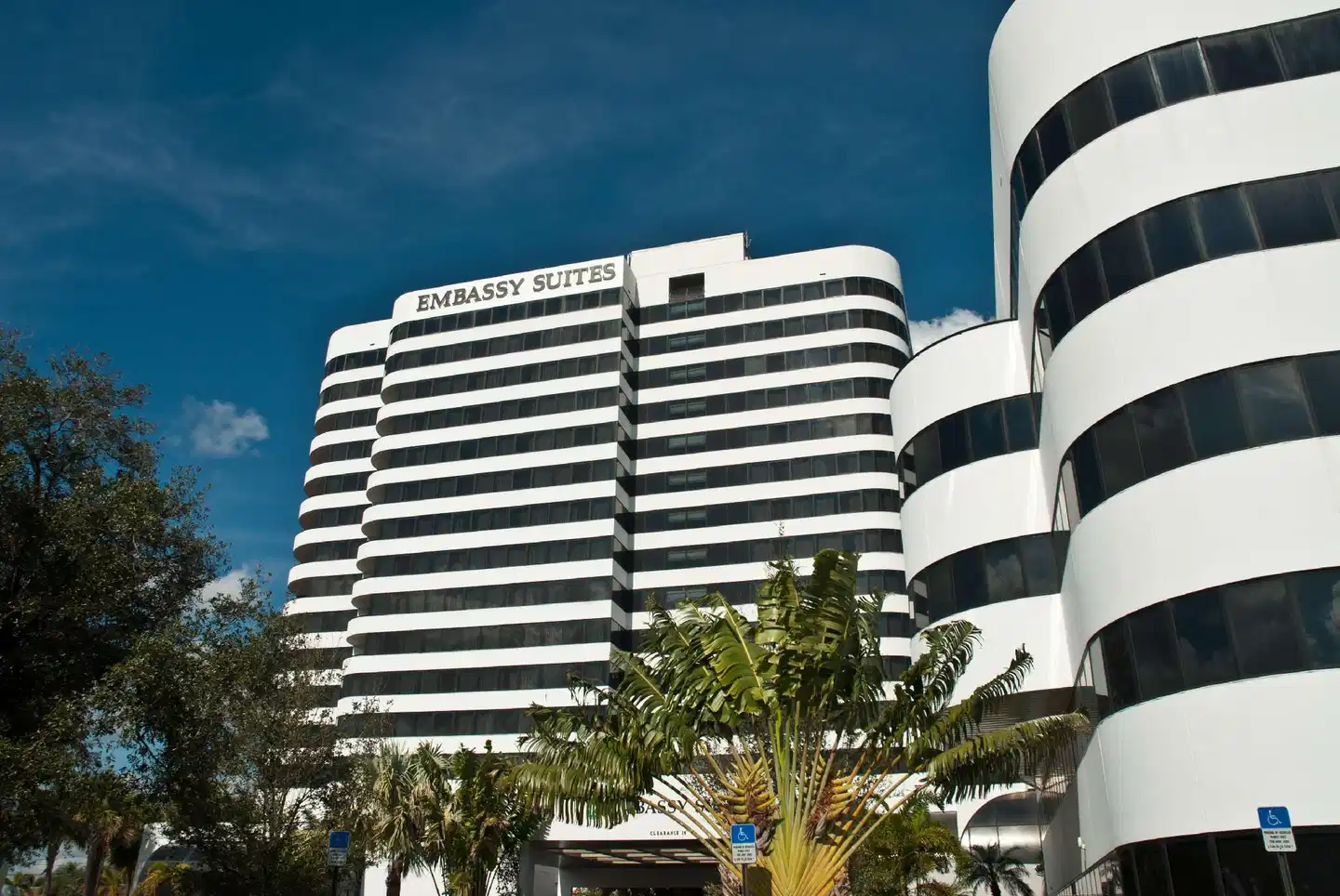 Embassy Suites by Hilton West Palm Beach - Central Aussenansicht