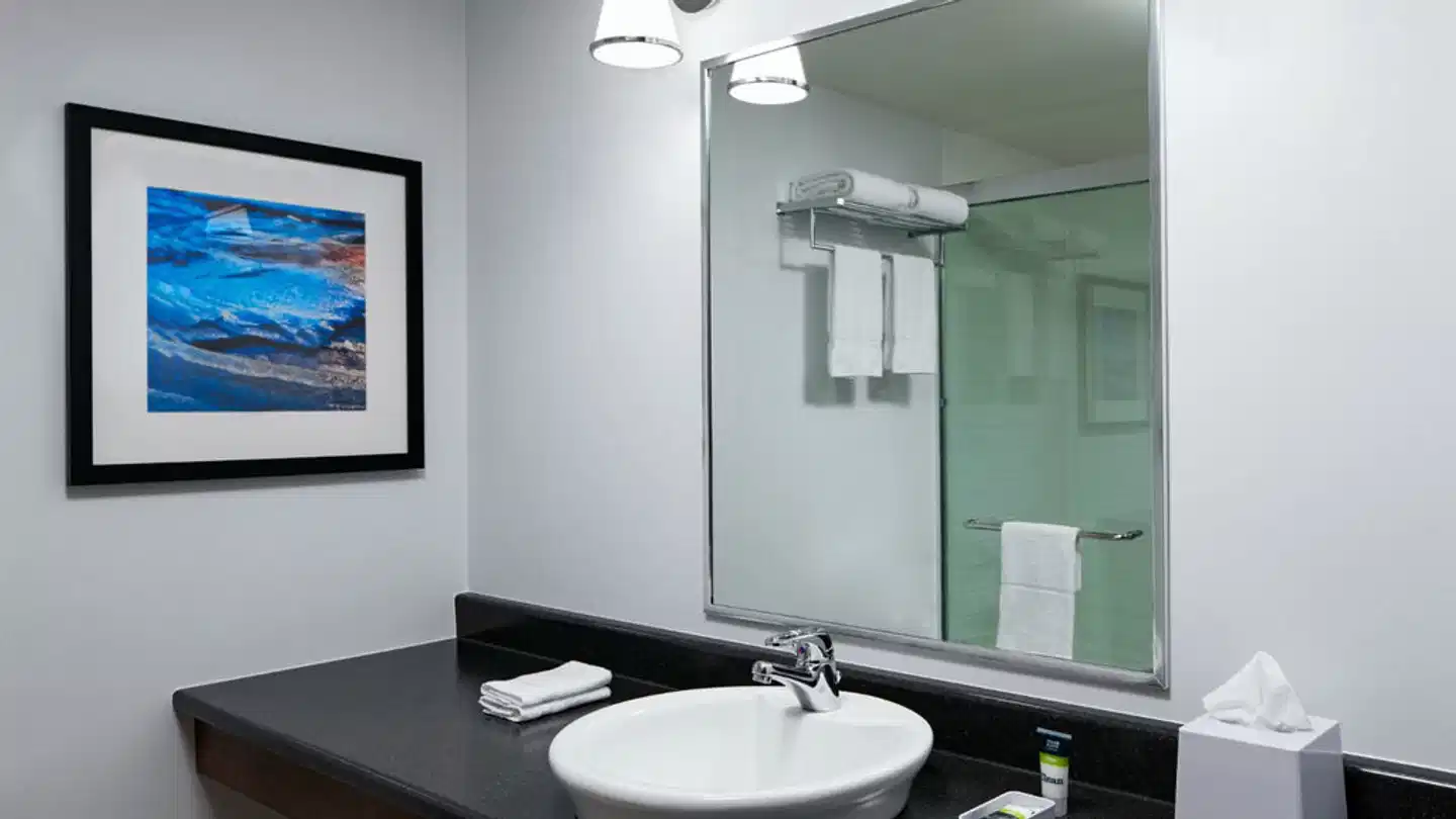 Four Points by Sheraton Edmundston Badezimmer