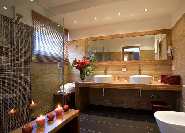 Card International Hotel Restaurant