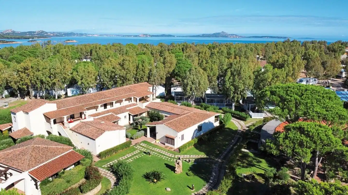 Baia Holiday Isuledda Aussenansicht