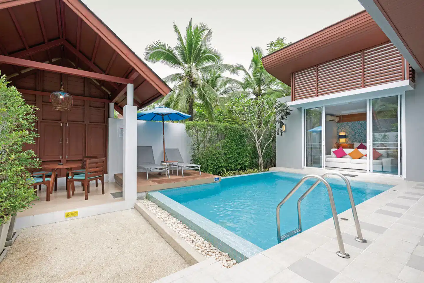 Apsara Beachfront Resort & Villa Pool
