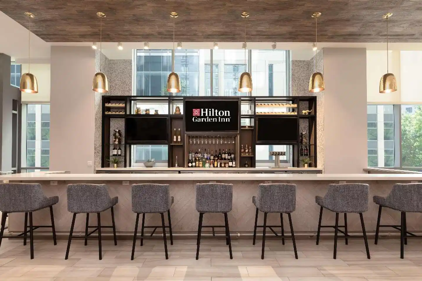 Hilton Garden Inn Long Island City New York Bar