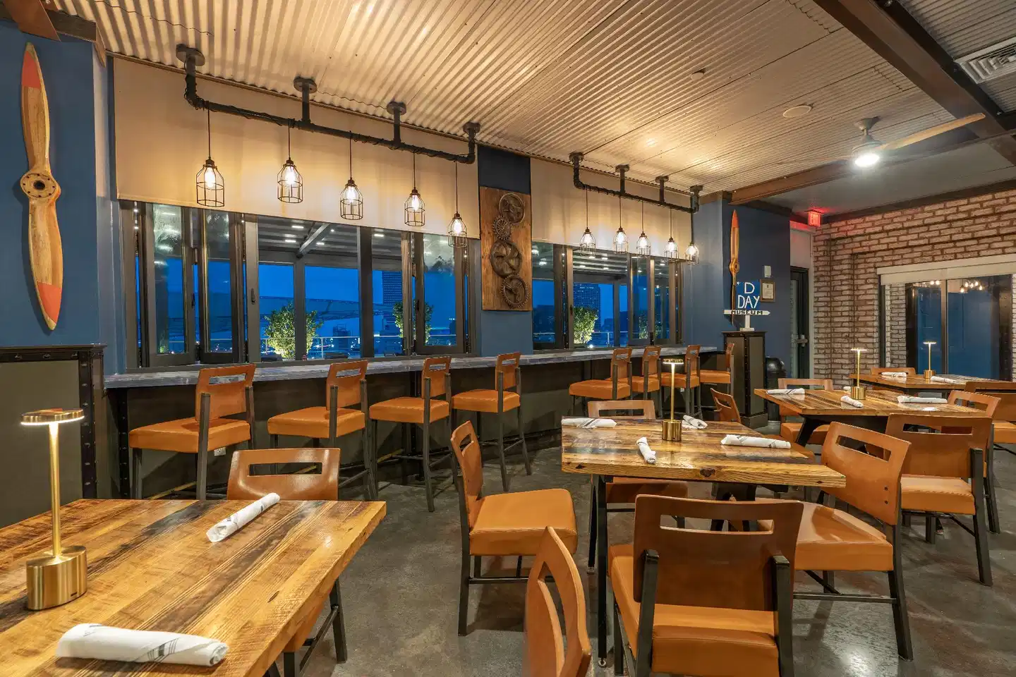 The Higgins Hotel New Orleans, Curio Collection By Hilton Restaurant