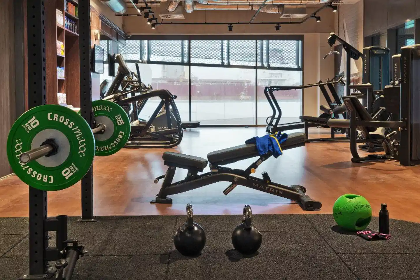 Moxy Amsterdam Houthavens Sport und Entertainment