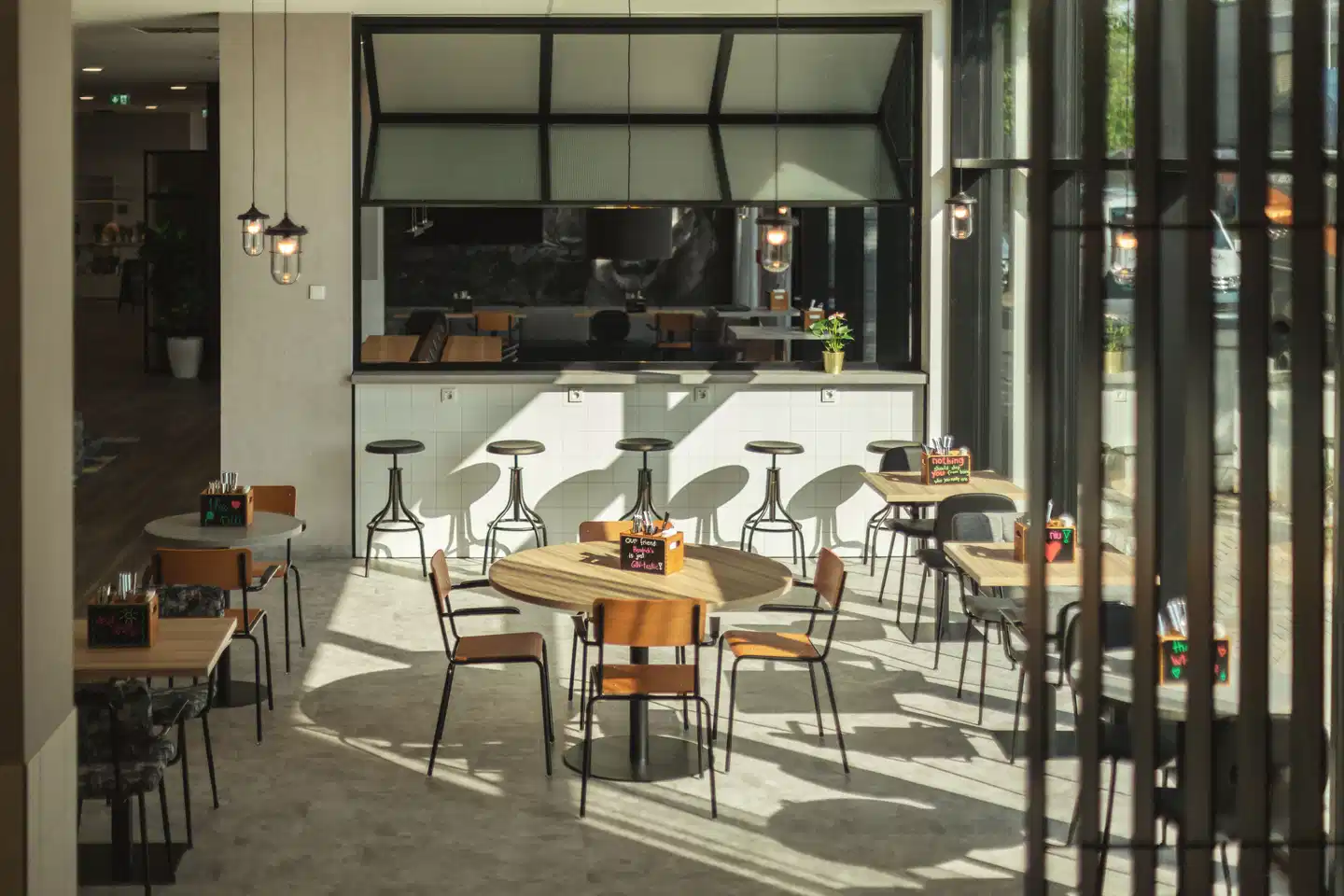 the niu Leo Restaurant