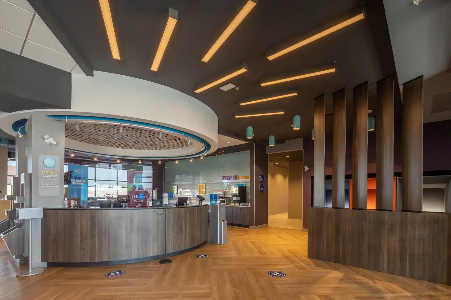 Tru By Hilton Yarmouth Lobby