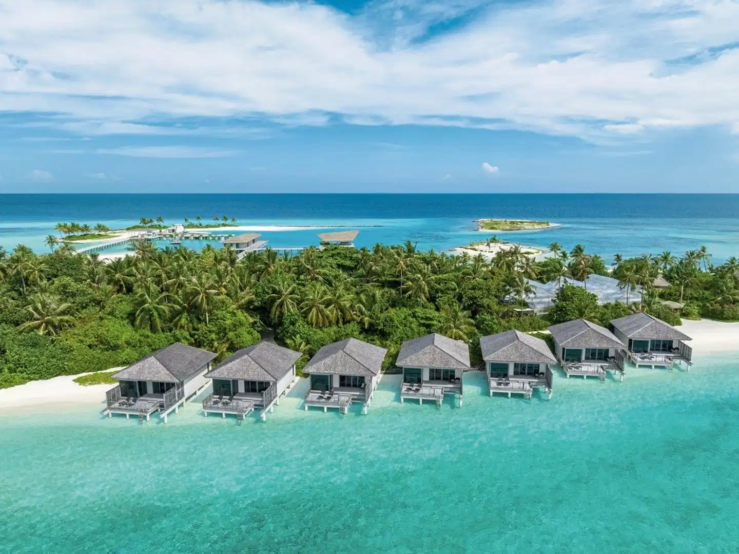 Le Méridien Maldives Resort & Spa Pool