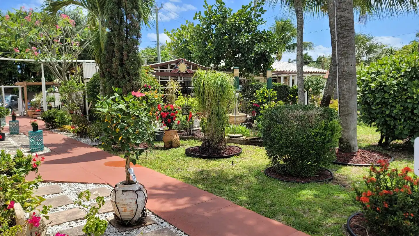 Barefoot Mailman Motel Garten