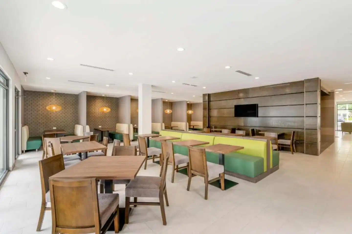 Best Western Plus Winter Haven Inn & Suites  Restaurant