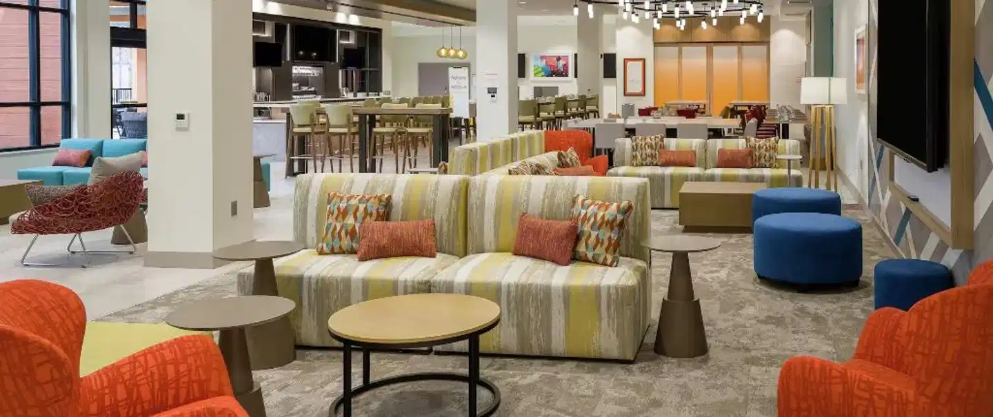 Hilton Garden Inn Pensacola Downtown Bar
