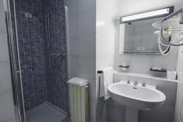 Hotel Britannia Genova Badezimmer