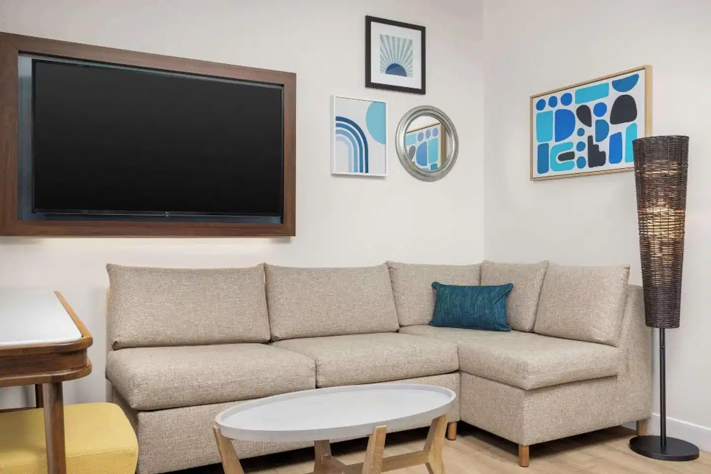 The Hiatus Clearwater Beach, Curio Collection by Hilton Lobby