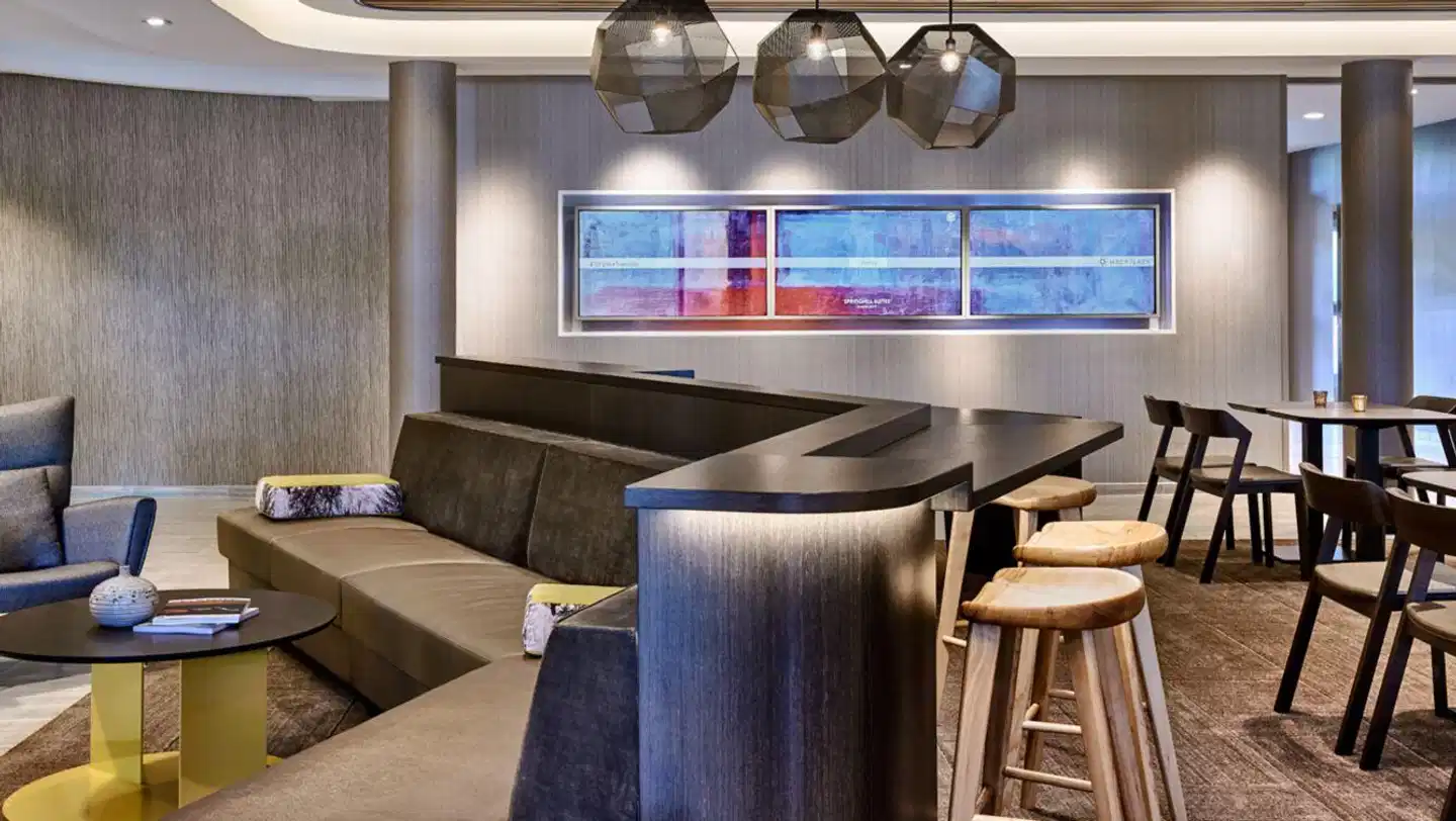 SpringHill Suites by Marriott Tampa Downtown Bar