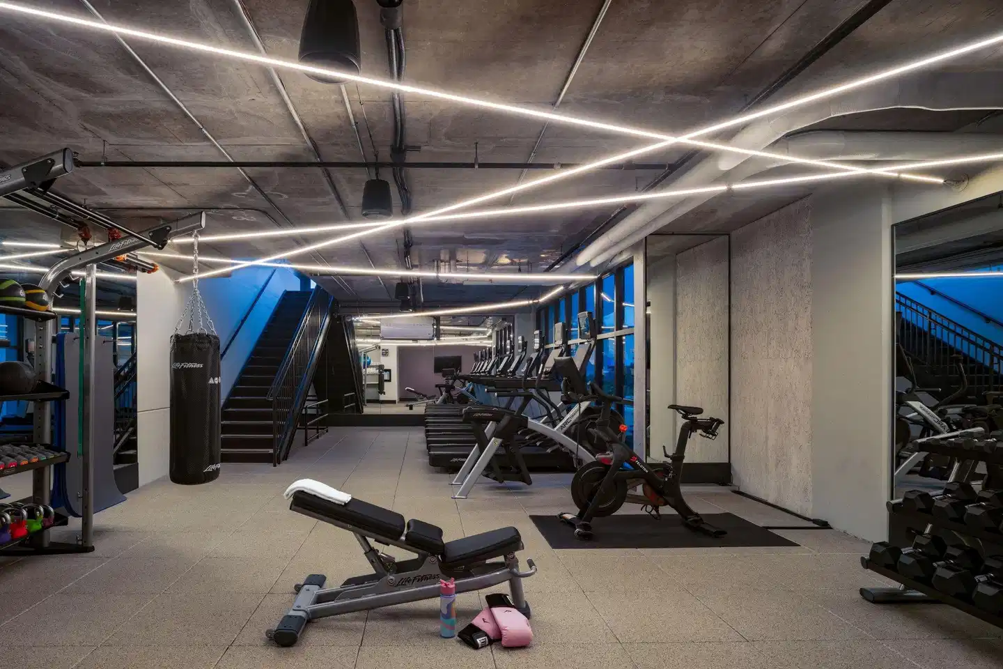 Moxy St. Petersburg Downtown Sport und Entertainment