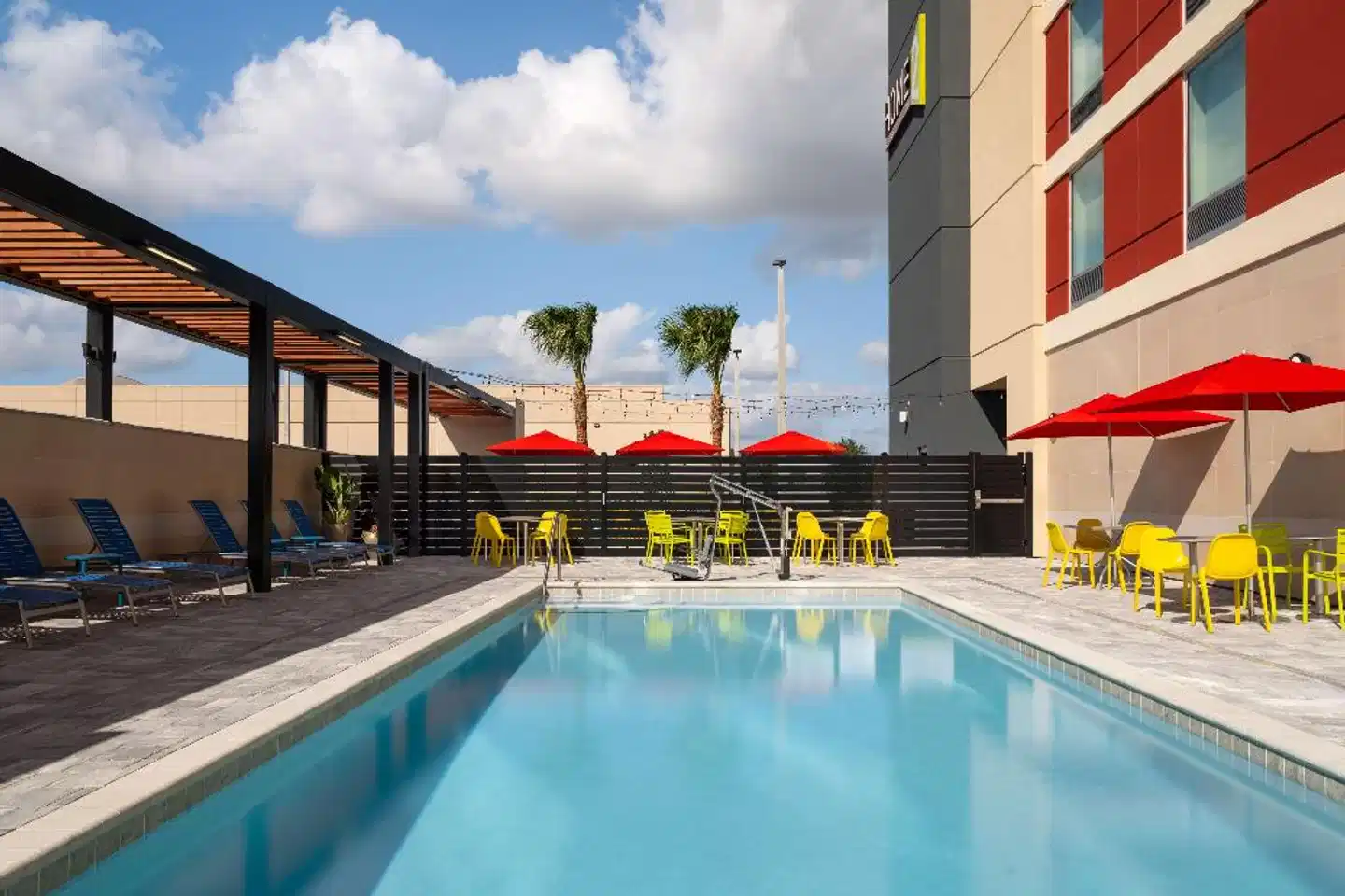 Home2 Suites by Hilton Winter Haven Pool