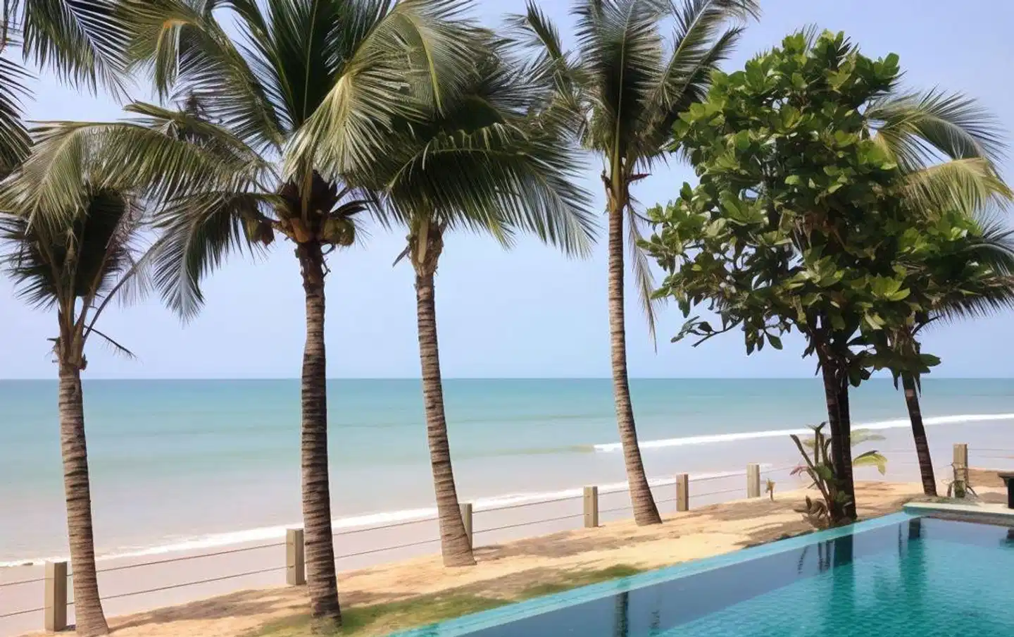 The Shambhala Khaolak Resort (SHA Extra Plus) Strand