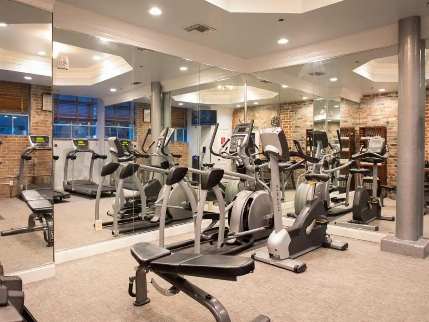 The Old No. 77 Hotel Sport und Entertainment