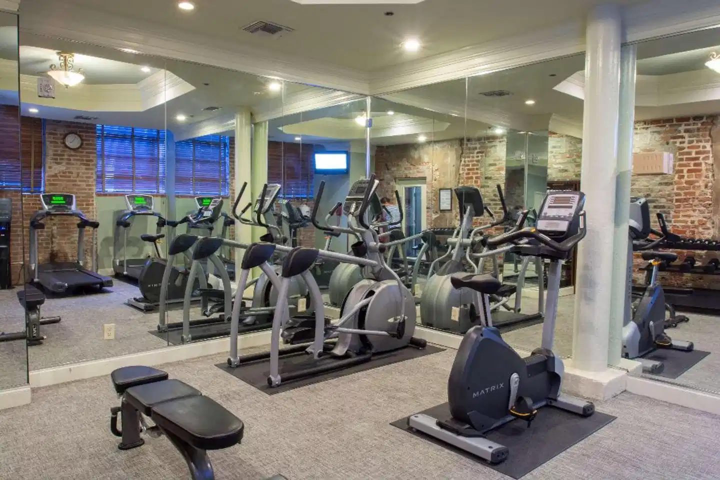 The Old No. 77 Hotel Sport und Entertainment