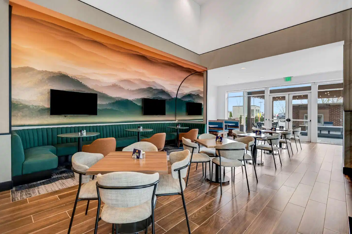 DoubleTree by Hilton Asheville Downtown Bar