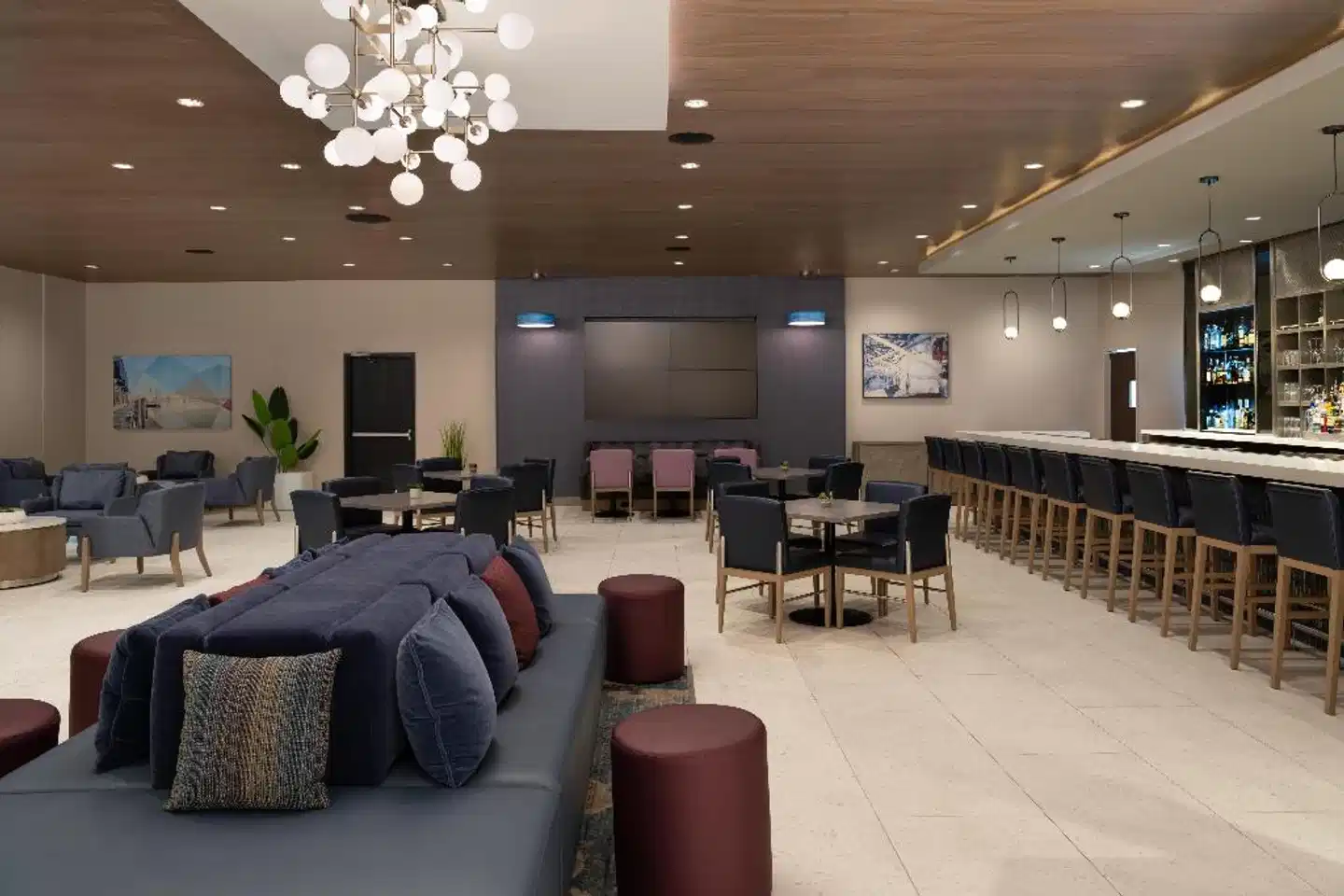 Hotel Lela Wilmington, Tapestry Collection by Hilton Bar