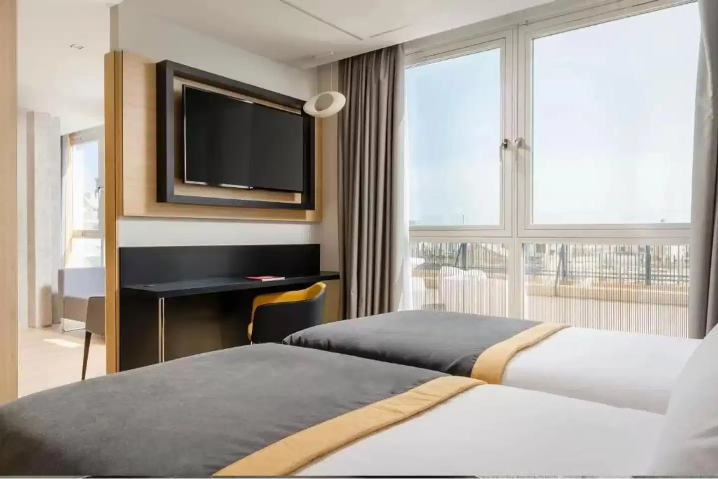 Exe Plaza Catalunya Wohnbeispiel