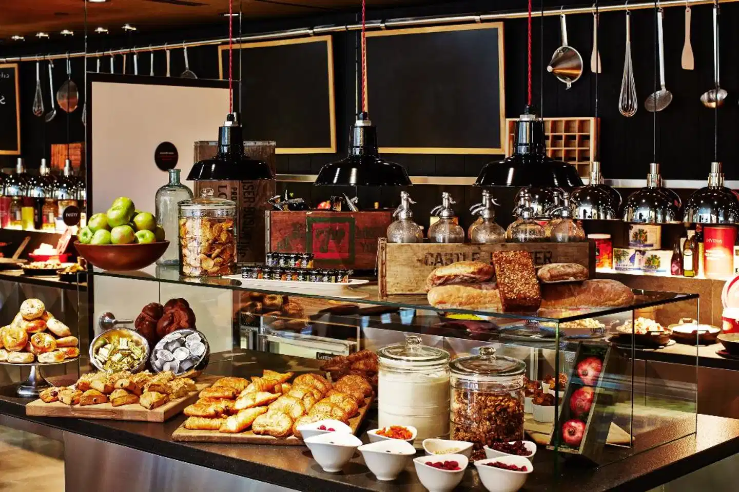 citizenM Seattle South Lake Union Restaurant