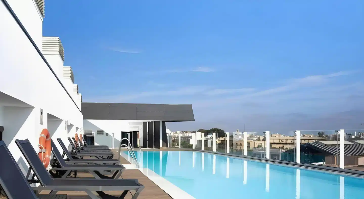 Hotel Giralda Center Pool