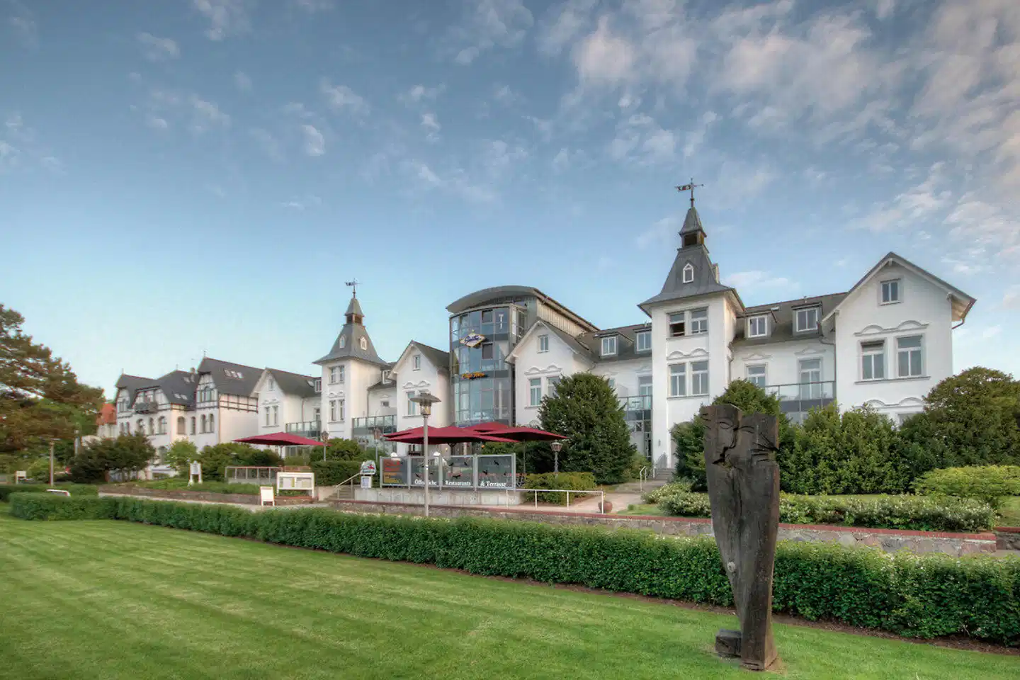 Hotel Asgard & Asgard's Meereswarte Aussenansicht