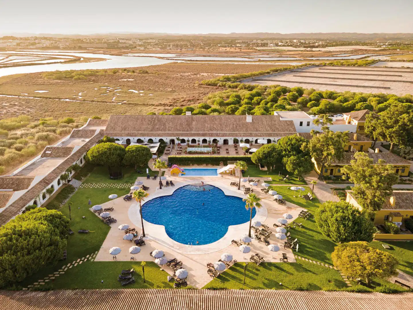 Vila Galé Albacora Aussenansicht