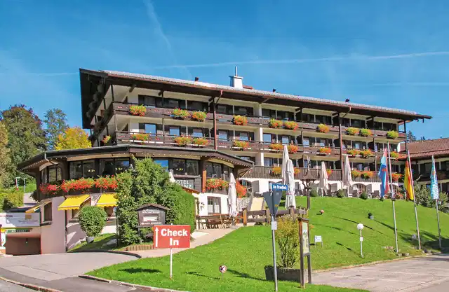 Alpenhotel Kronprinz Aussenansicht
