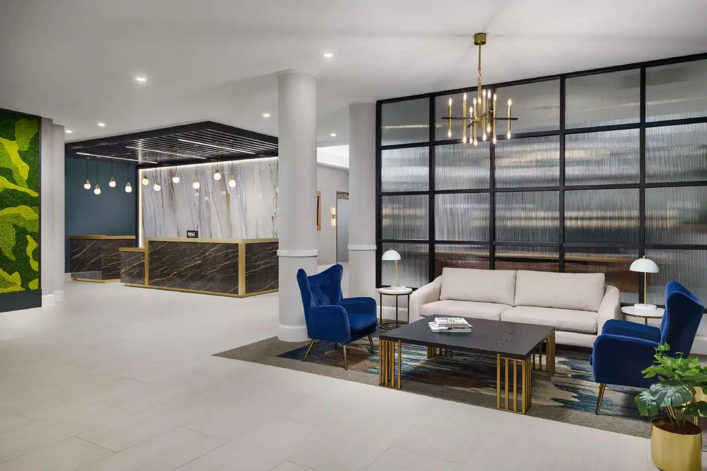 Holiday Inn Charlotte-Center City Lobby