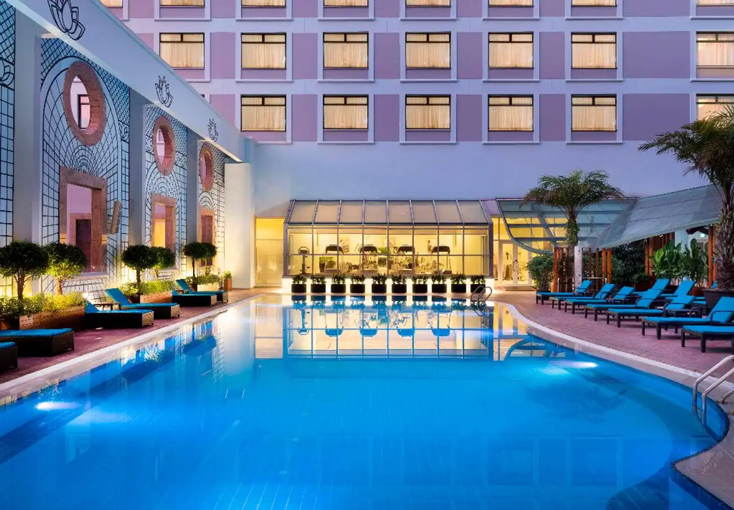 Sheraton Saigon Hotel & Towers Pool