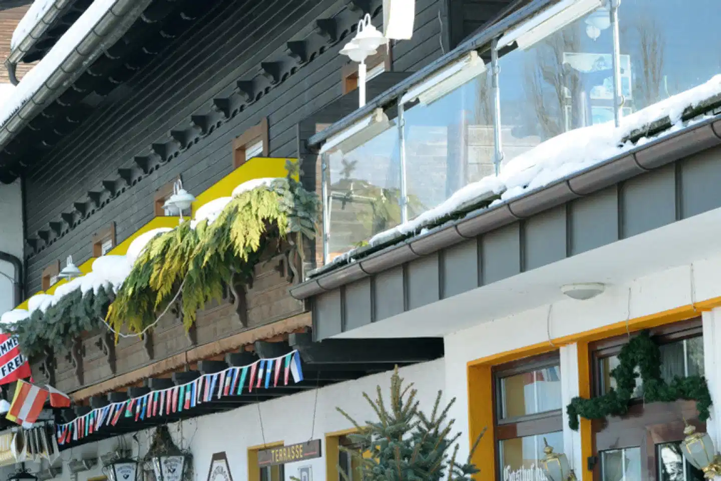 Zur Post Ossiach Aussenansicht