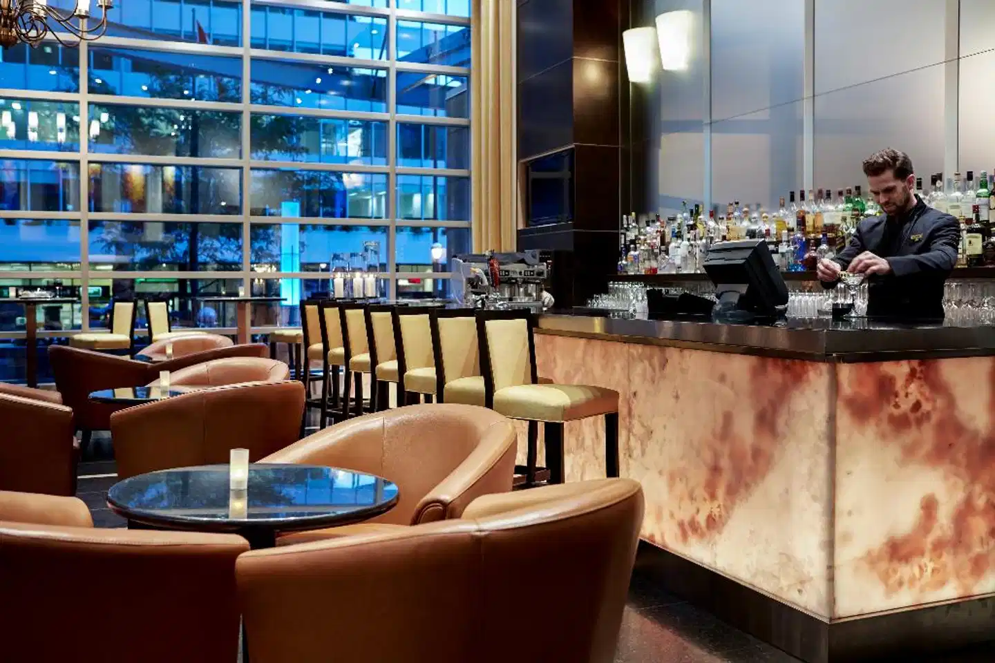 Sofitel Montreal Golden Mile Bar
