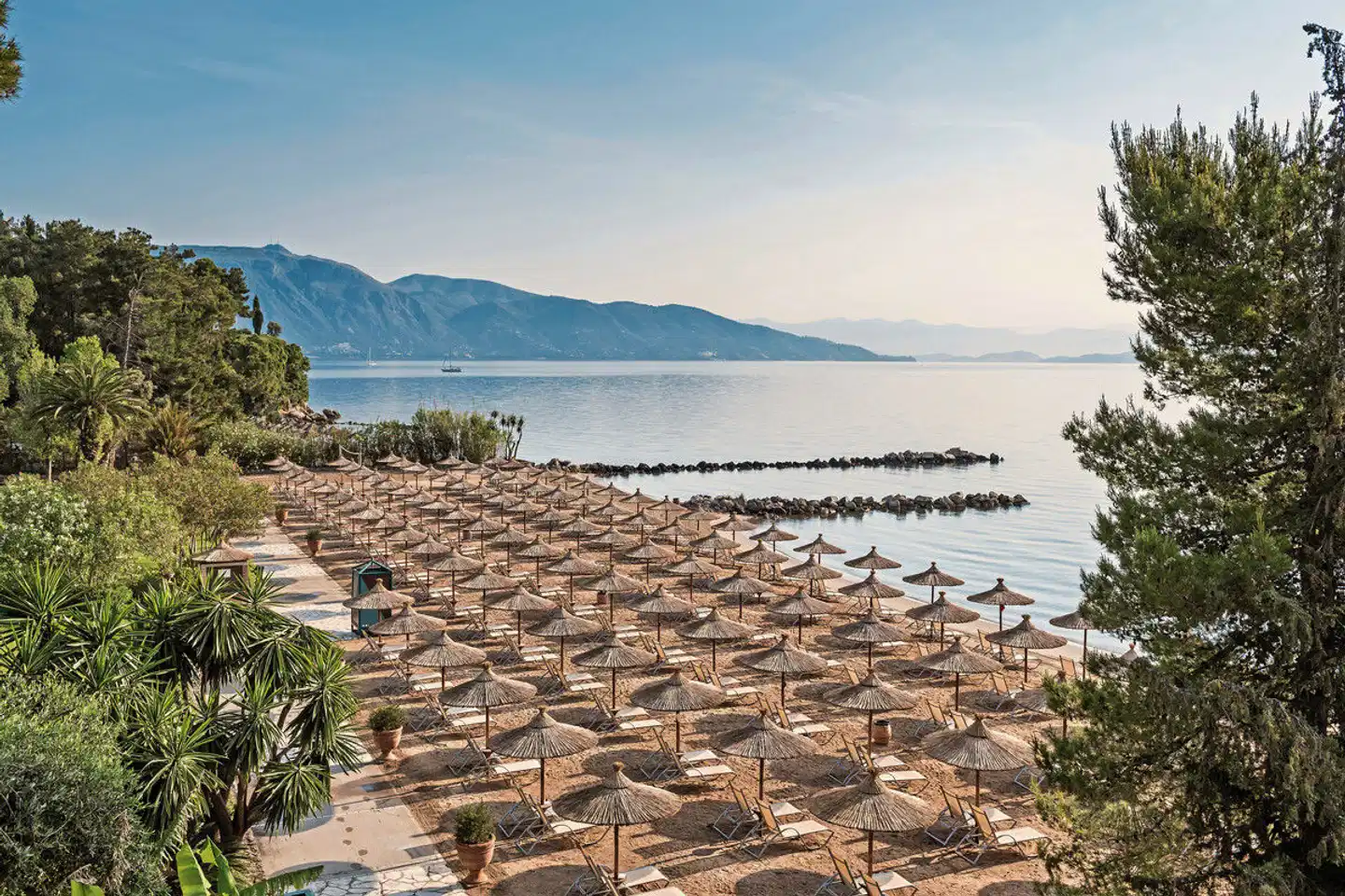 Kontokali Bay Resort & Spa Strand