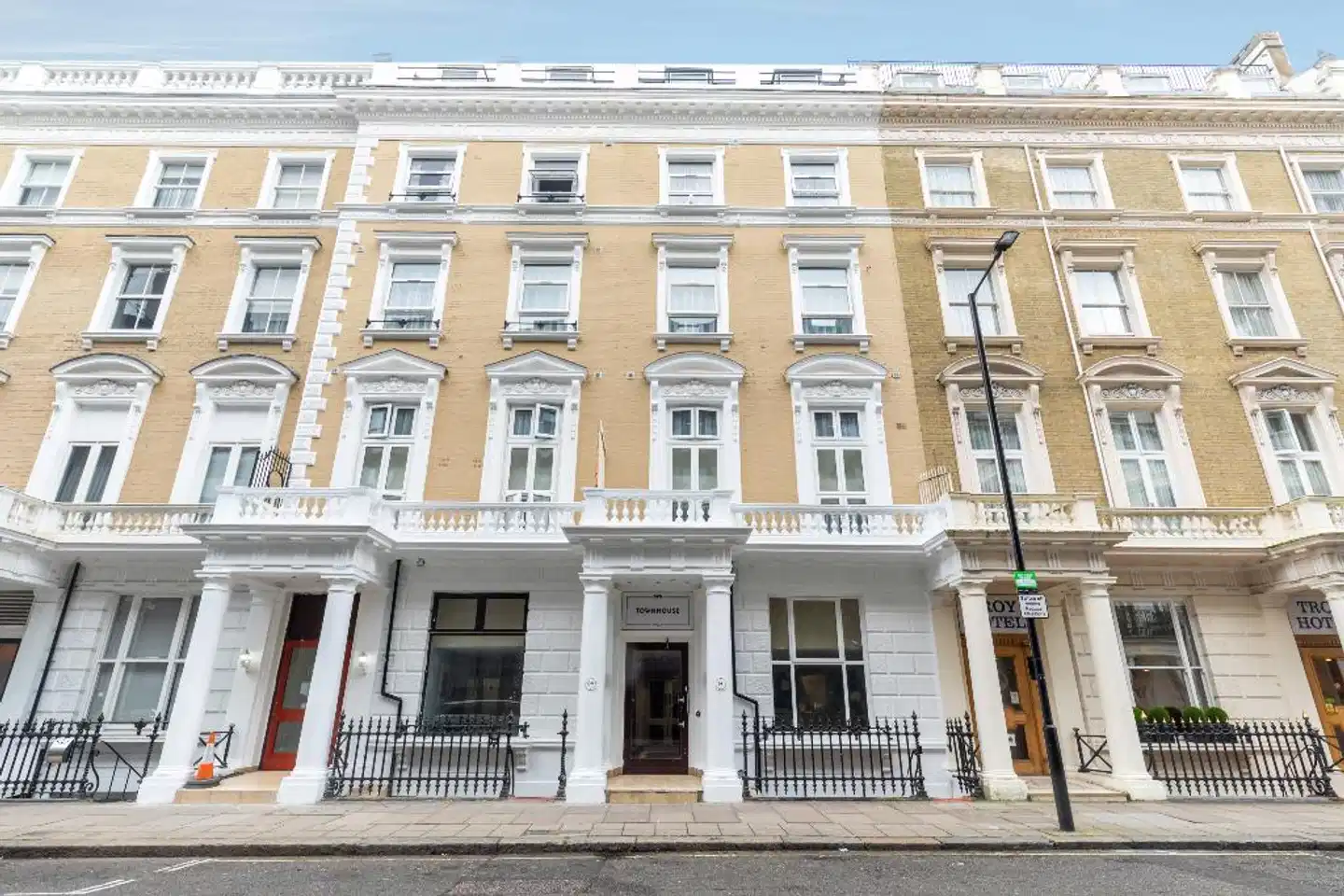 Apollo Hotel Aussenansicht