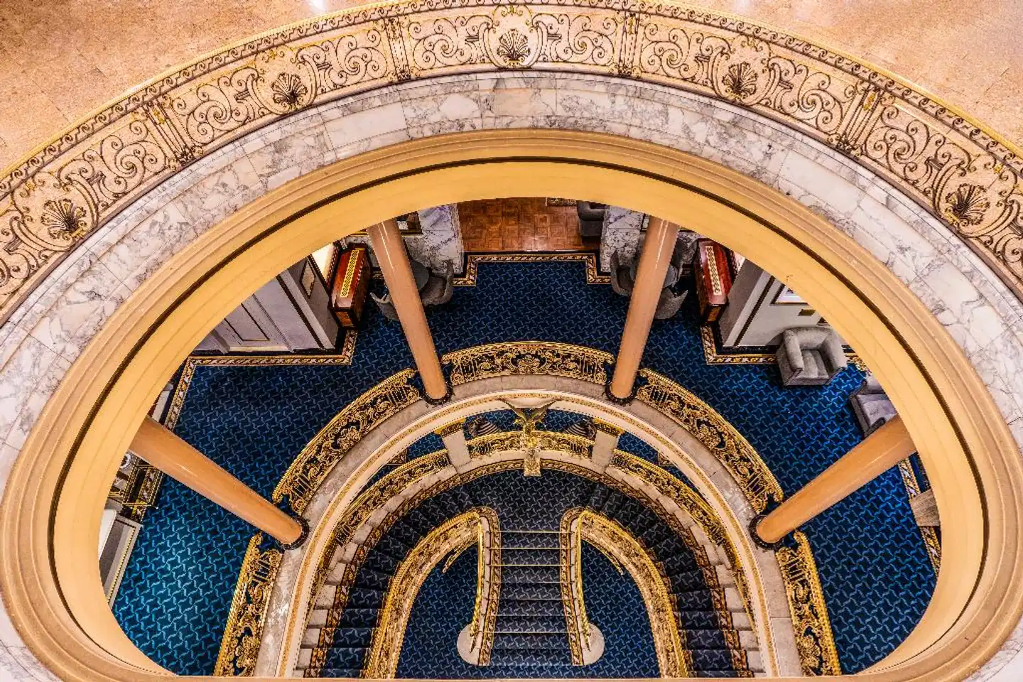 Avenida Palace Hallenbad