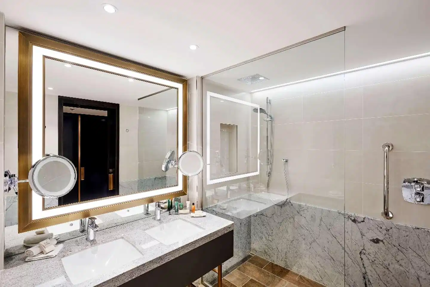 Hilton Budapest Badezimmer