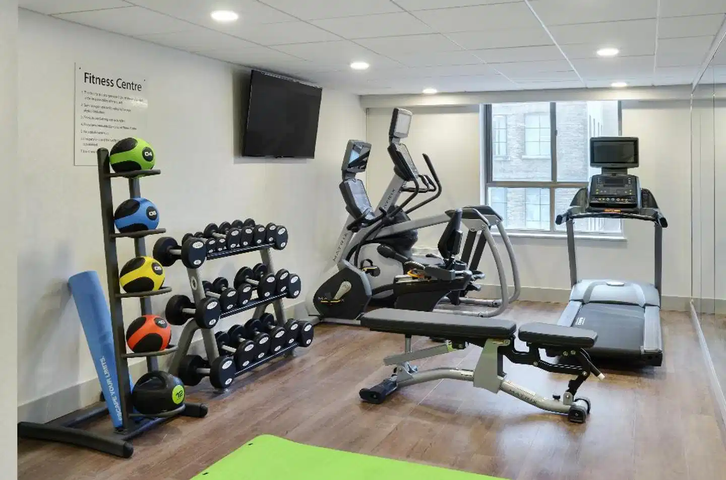 Holiday Inn Express Toronto Downtown Sport und Entertainment